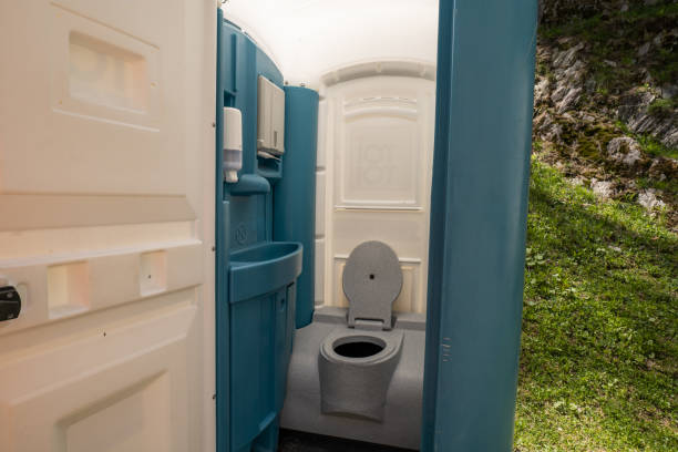 Best Portable bathroom rental  in Clay City, IN